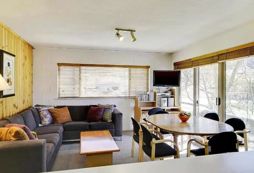 Alpine View Apartments