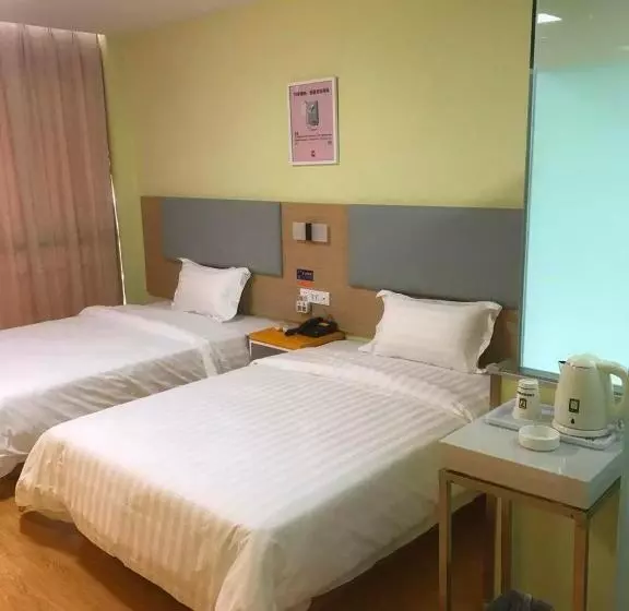 ホテル 7 Days Inn