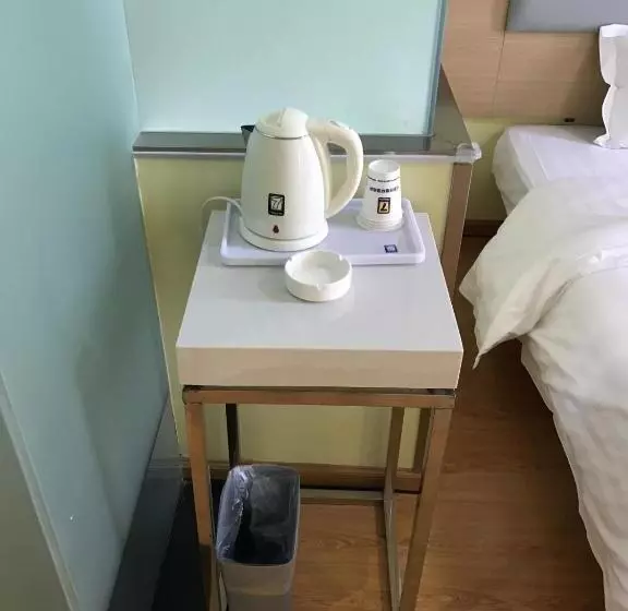 ホテル 7 Days Inn