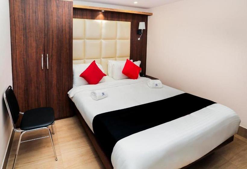 ホテル Capital O 60749  Sai Regency