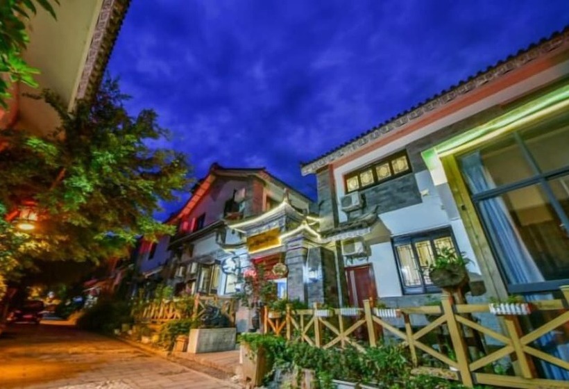 Floral Hotel Dali Ruiyuan