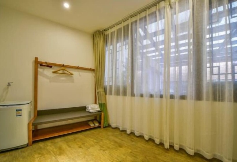 Floral Hotel Dali Ruiyuan