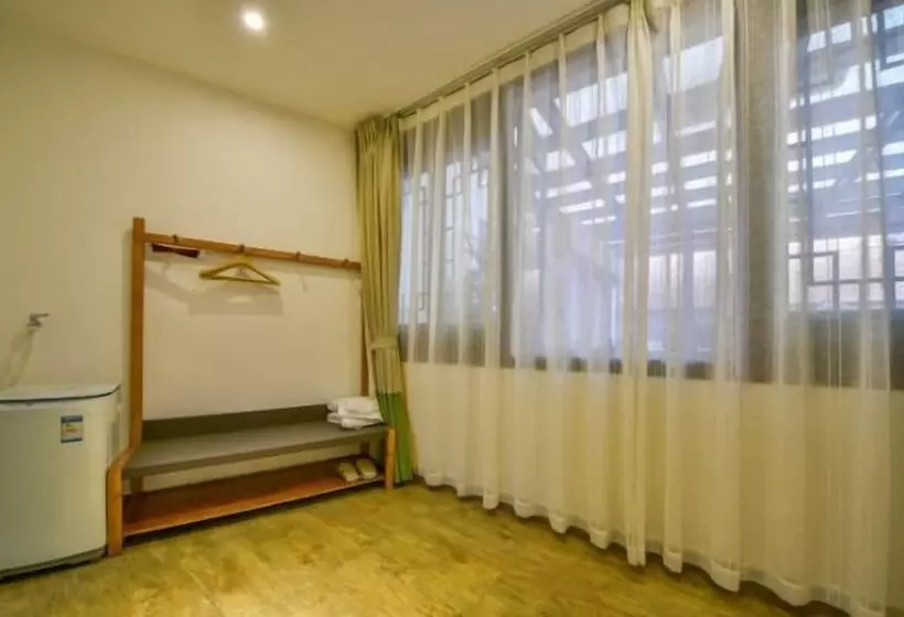 Floral Hotel Dali Ruiyuan