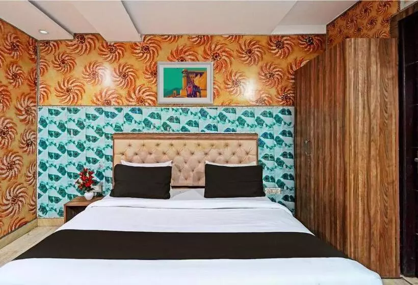 هتل Oyo 28302  Welcome Banquets And Room