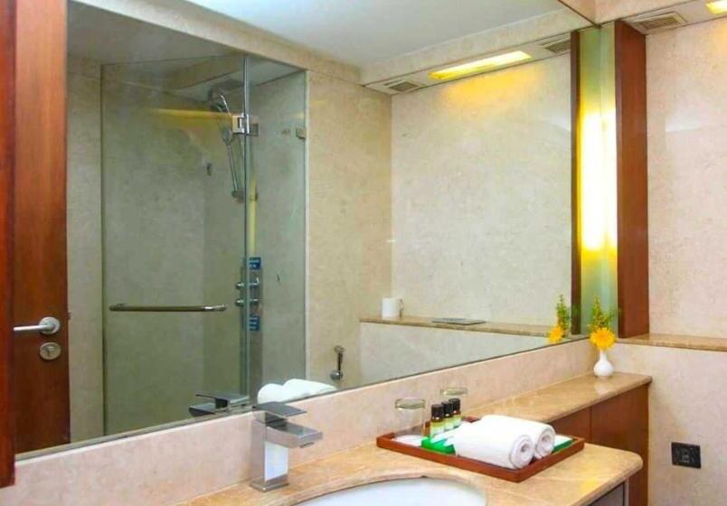 Hotell Oyo 73360 Surya Kiran Inn