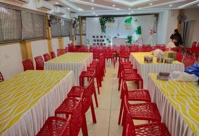 ホテル Treebo Sree Varshavilas Regency, 500 Mtrs From Guruvayoor Temple