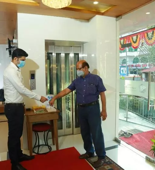 ホテル Treebo Sree Varshavilas Regency, 500 Mtrs From Guruvayoor Temple