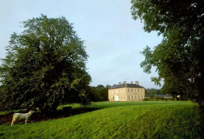 Majatalo Enniscoe House