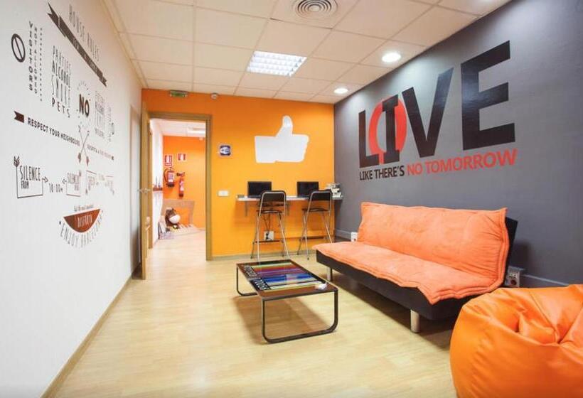 پانسیون Hb Hostel