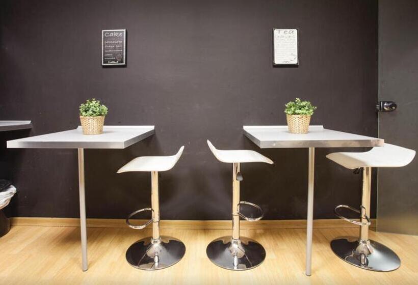 پانسیون Hb Hostel