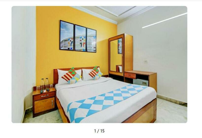 Pensió Oyo Home 66835 Pleasant Cosy Richa Palace