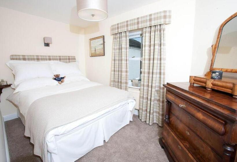 فندق صغير The Fountain Inn