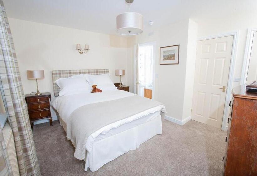 فندق صغير The Fountain Inn