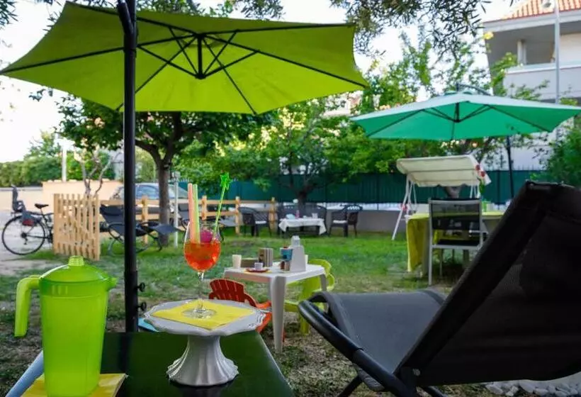 Aamiaismajoitus (B&B) Villa Santa Lucia