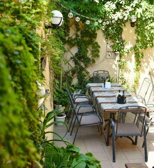 Family Hotel Apolonia