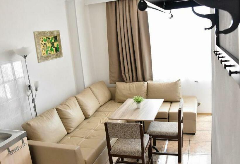 Family Hotel Apolonia