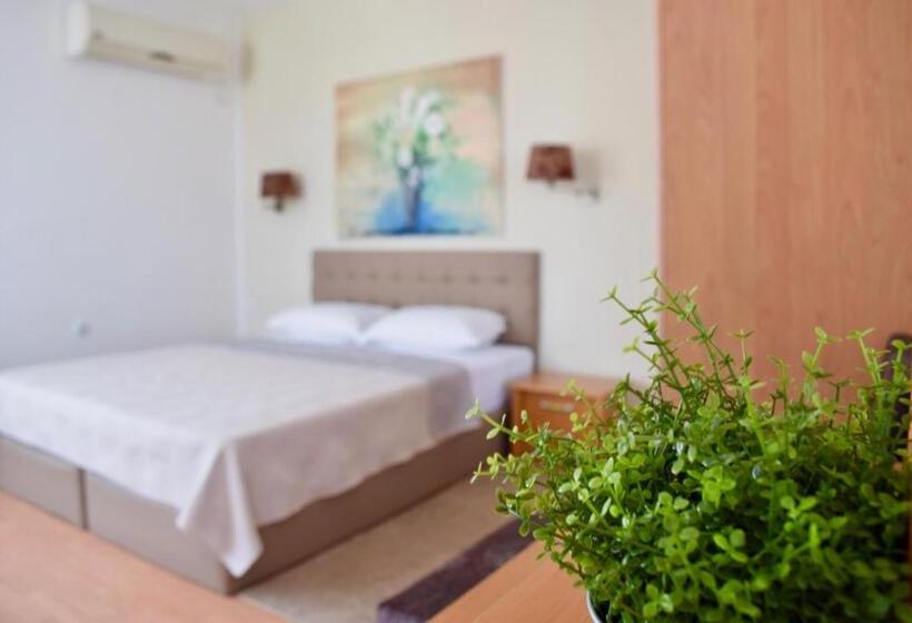 Family Hotel Apolonia