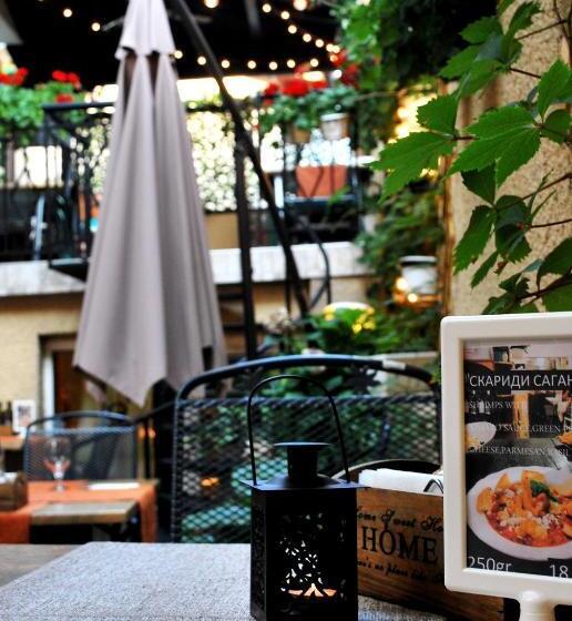 Family Hotel Apolonia