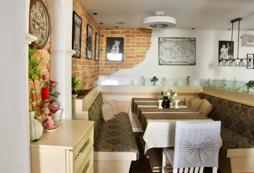 Family Hotel Apolonia