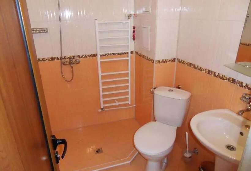 Family Hotel Nadejda