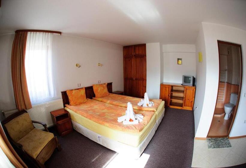 Family Hotel Nadejda