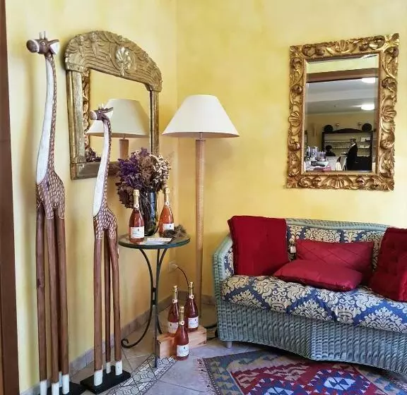 هتل Albergo Fiorita