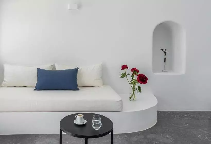 هتل Chelidonia Luxury Suites