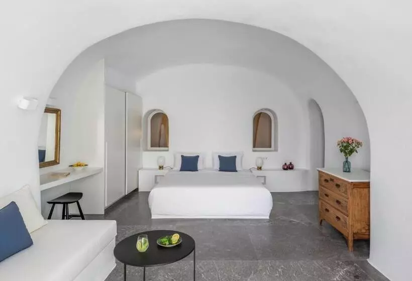 هتل Chelidonia Luxury Suites