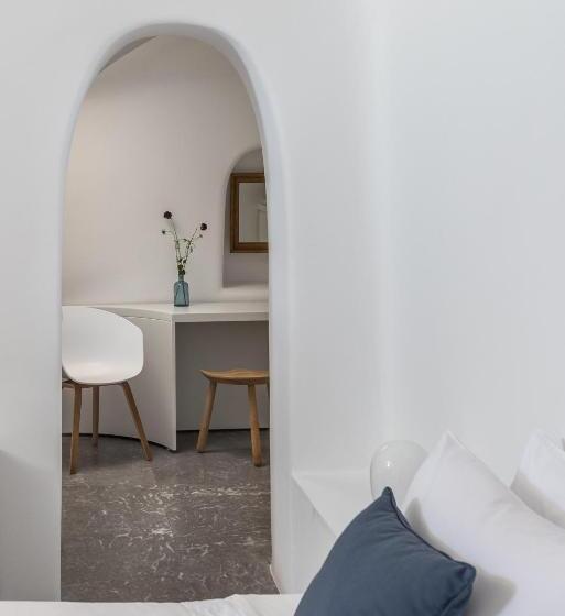 هتل Chelidonia Luxury Suites