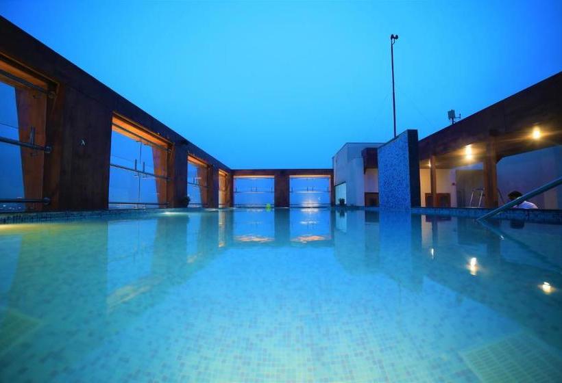 فندق La, New Delhi