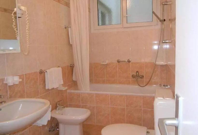 ホテル Swiss Lodge Nassa Garni