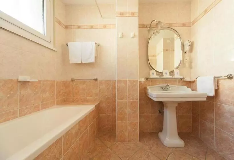 ホテル Swiss Lodge Nassa Garni