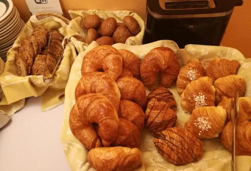 فندق Swiss Lodge Nassa Garni