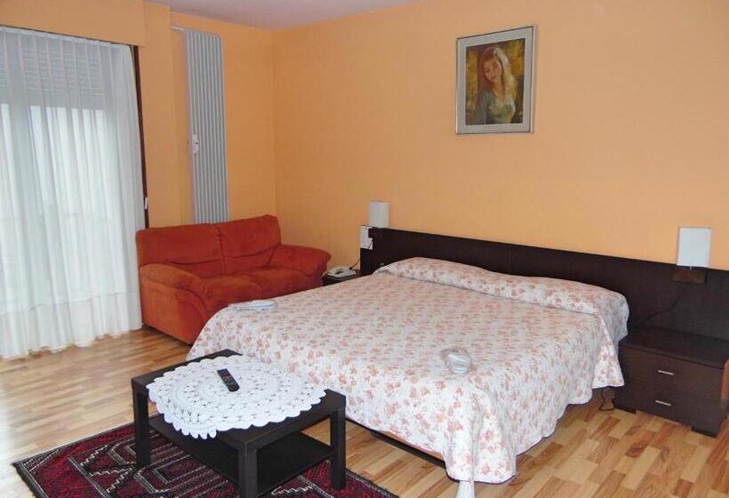 فندق Swiss Lodge Nassa Garni