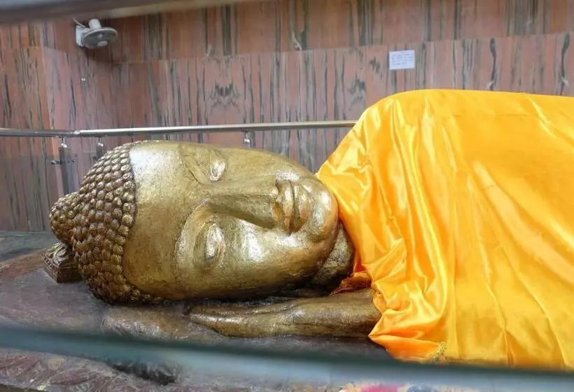 Hotelli The Imperial Kushinagar