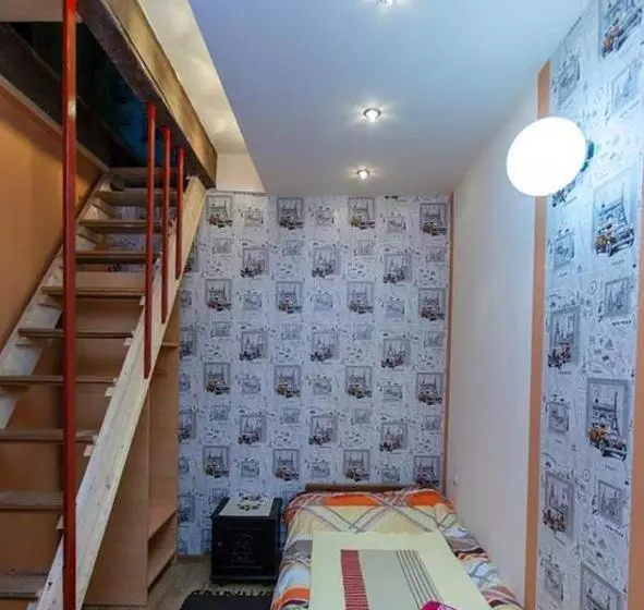 پانسیون Nona's Guest House