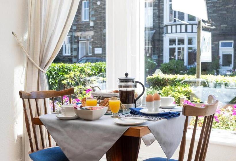 بنسيون Norwood House