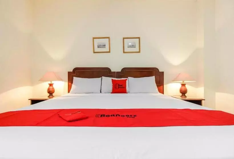 Majatalo Reddoorz Plus At Pitagiri Gbk Senayan