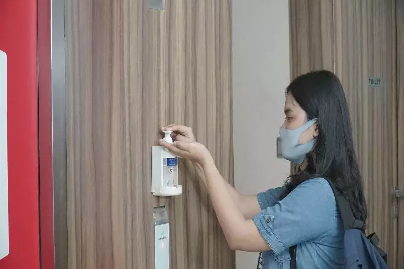 Majatalo Reddoorz Plus At Pitagiri Gbk Senayan