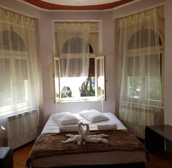 پانسیون Rooms Portorose Center