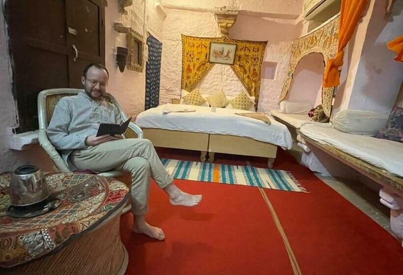 ペンション Shiva Guest House