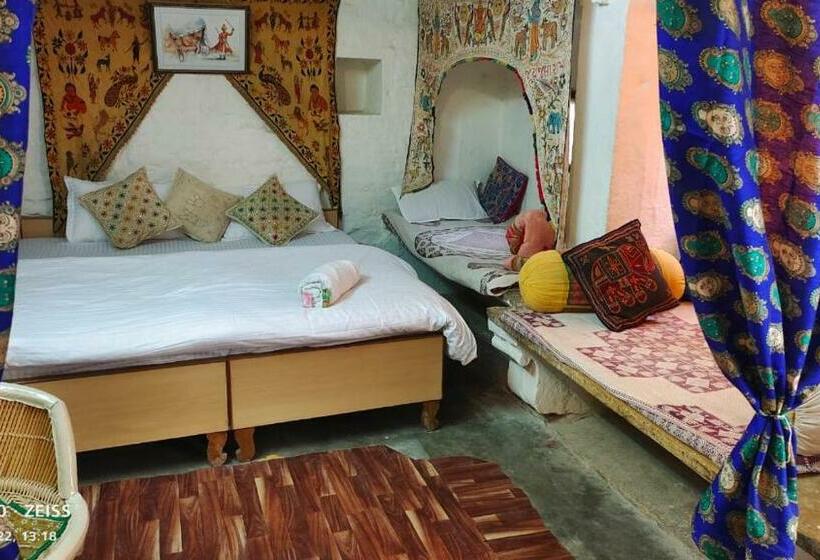 ペンション Shiva Guest House