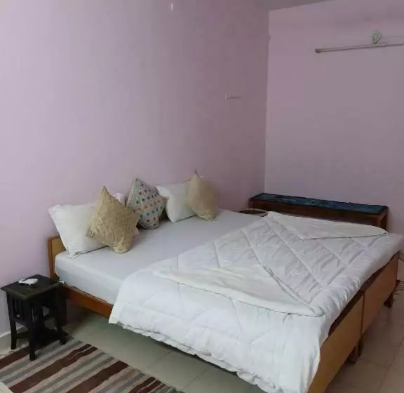 ペンション Shiva Guest House