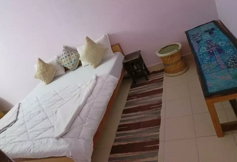 ペンション Shiva Guest House