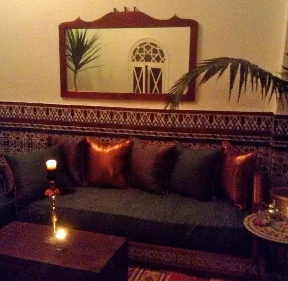 リヤド Dar Nakhla Naciria