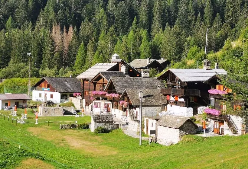 Residenssi Incanto Walser Apartments