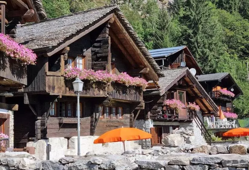 Residenssi Incanto Walser Apartments