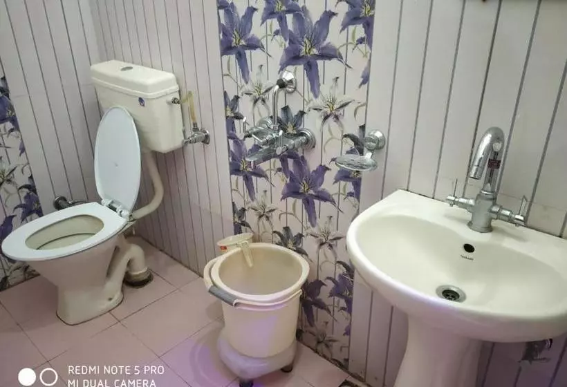 Hotelli Deepraj, Kausani