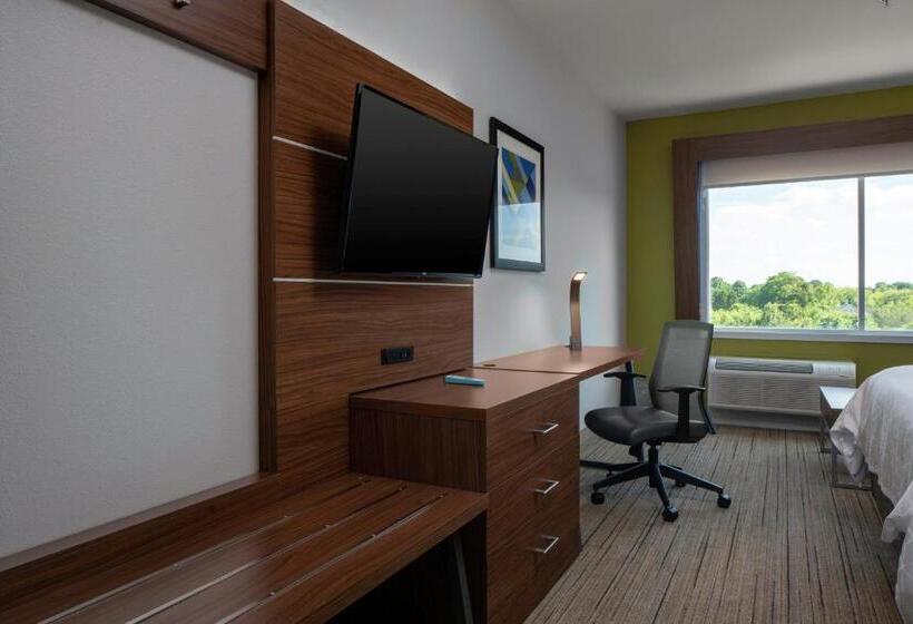 בית מלון כפרי Holiday Inn Express & Suites Griffin