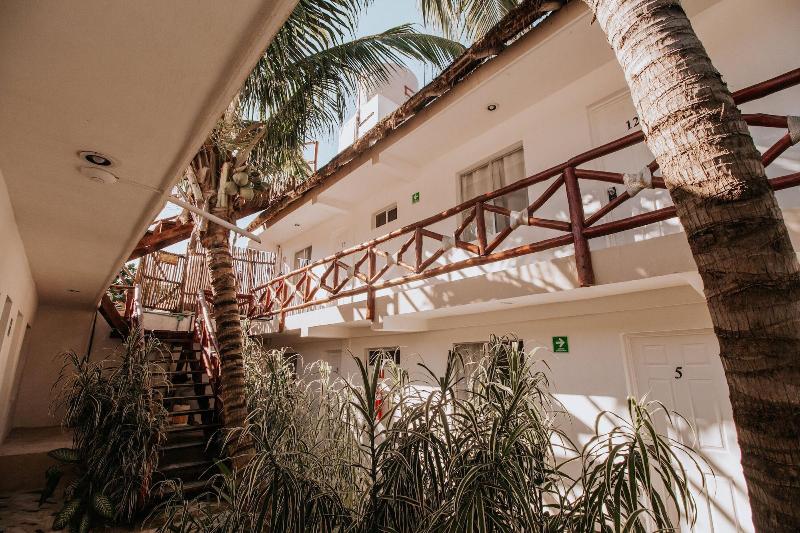 ホテル La Diosa Kali Beach Front